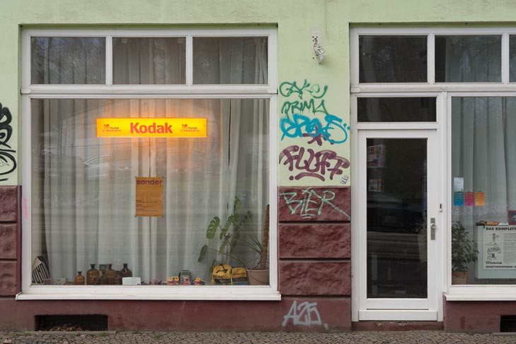 Schaufenster des sonder film lab — Breite Str. 12, Leipzig-Reudnitz
